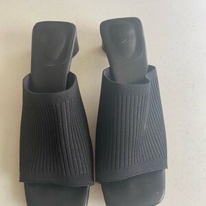 Black Women's Slide Sandals